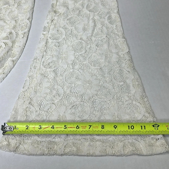 Forever 21 Cream Pull On Sheer Lace Flare Pants Womens Size Medium NWT - Picture 10 of 10